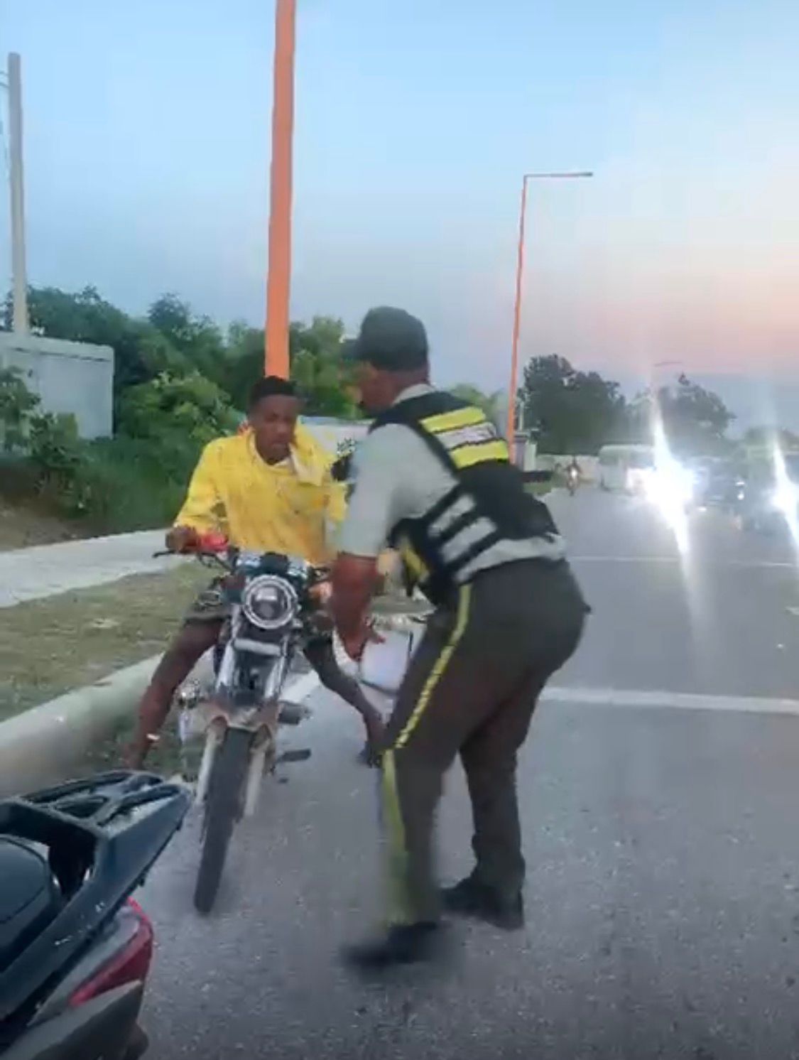 Imponen tres meses de prisión preventiva a conductor que agredió a un agente de DIGESETT en Barahona