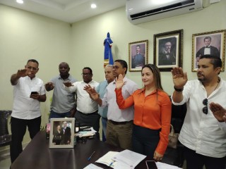 Juramentan a Martha Collado, gobernadora Valverde, presidirá VI Copa Boxeo Toñito Ventura In-memorian