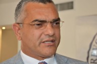 Quitan a Alfonso Rodríguez como cónsul dominicano en Los Ángeles y designan a Carlos Gabriel García